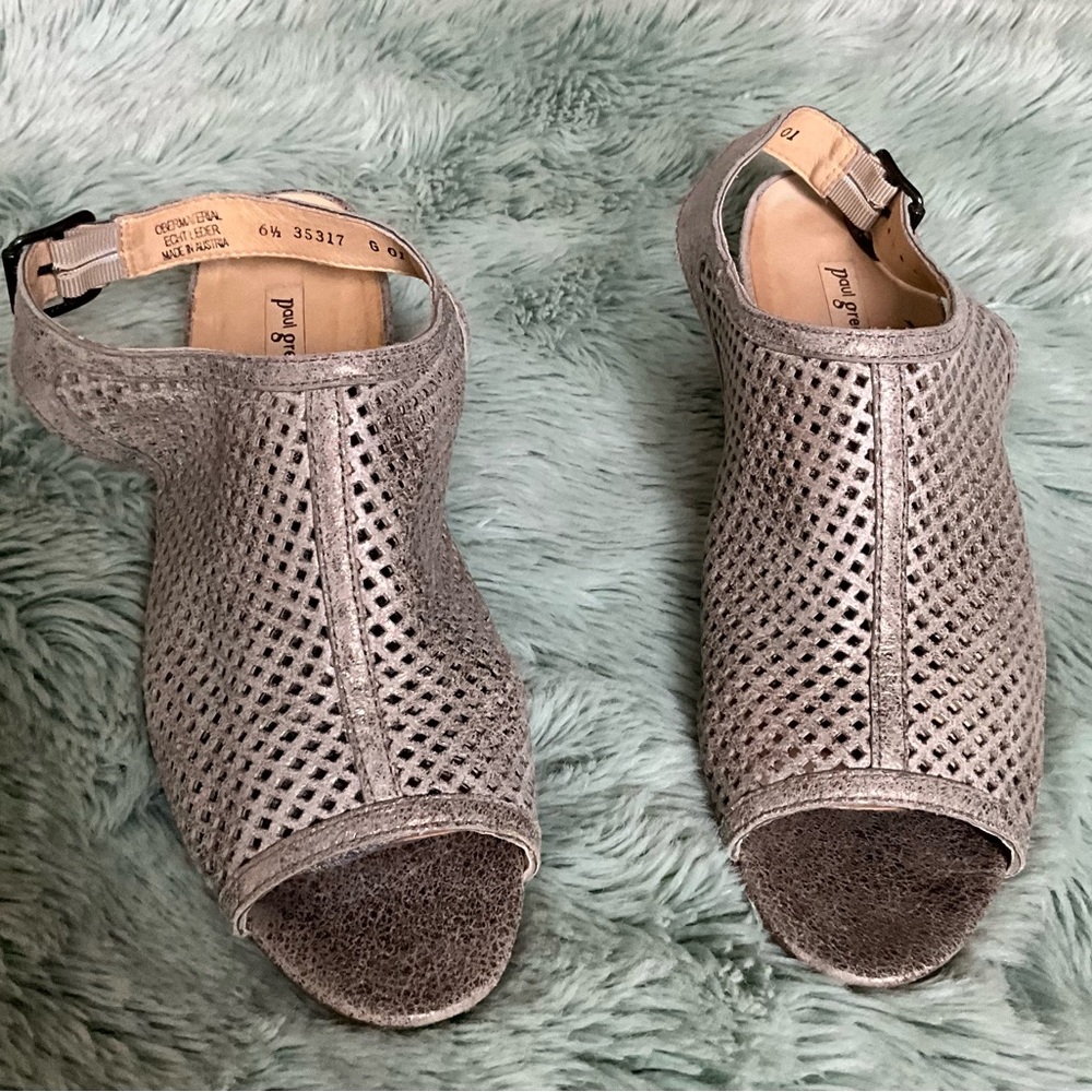 PAUL GREEN METALLIC SMOKE OPEN TOE SANDALS